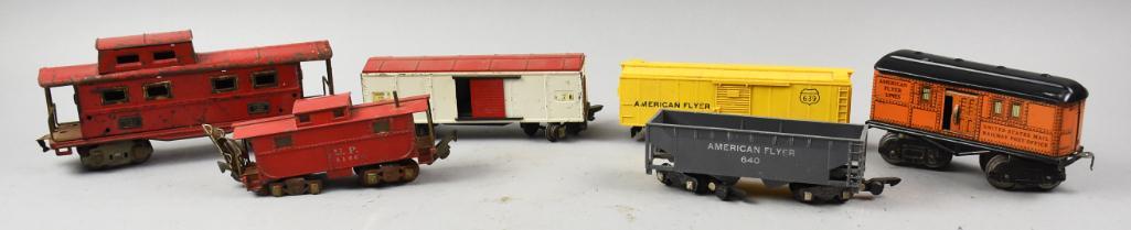 Postwar & Prewar American Flyer Lines Train Cars (1 of 5)
