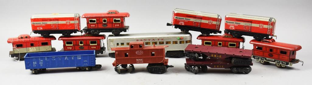 (13) Vintage Marx Mar Lines Tin Litho Train Cars (1 of 4)