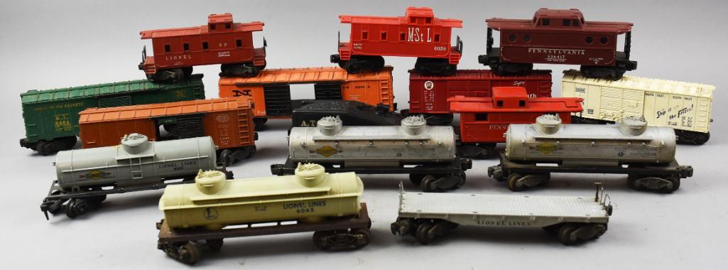 Misc Collection Postwar Lionel Lines Train Cars (1 of 4)