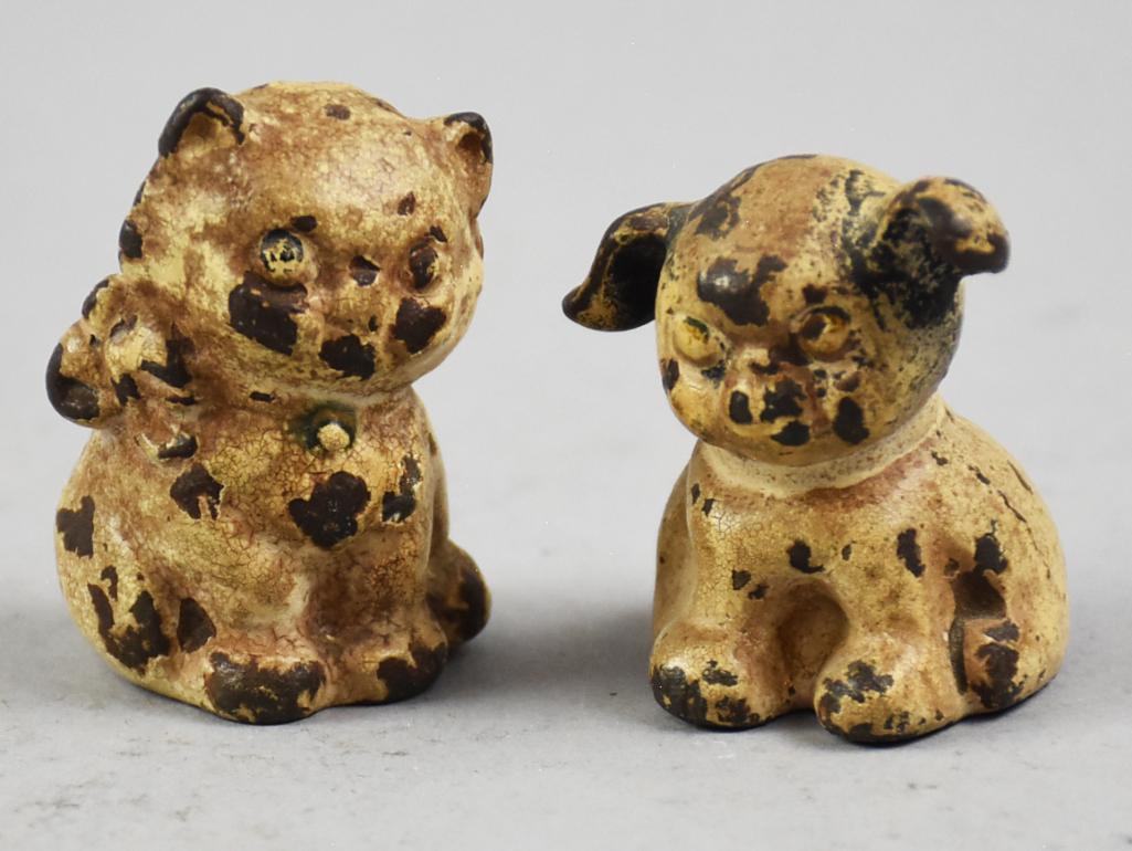 c1930 Hubley Cast Iron Cat and Dog Figurine (1 of 6)