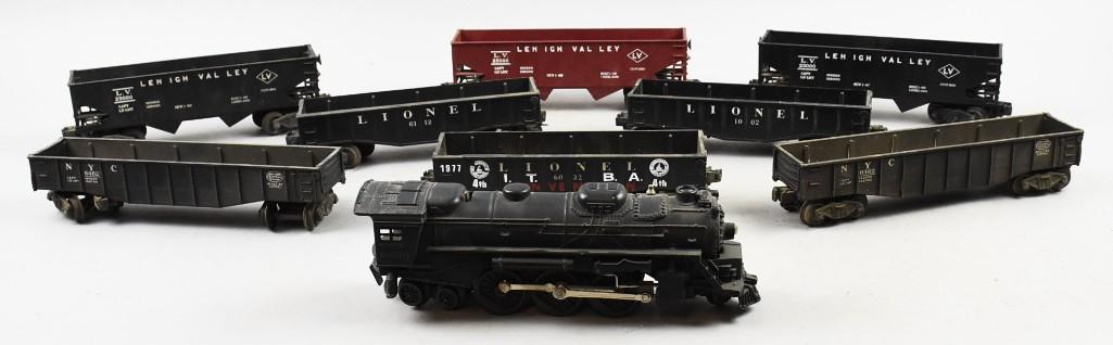 Postwar Lionel No. 2026 Locomotive & Various Gondolas: This nice lot is for a Lionel Lines No. 2026 locomotive and several gondolas, Nos. 6112, 6032, 1002, 6462 and 25000.