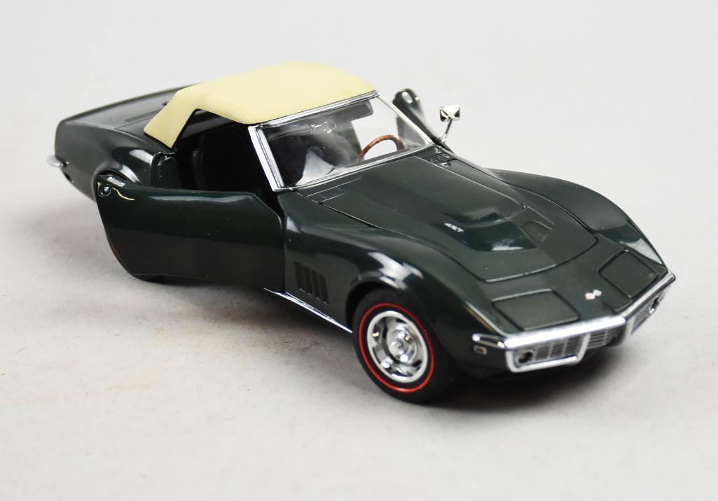 Danbury Mint 1968 Chevy Corvette (1 of 8)