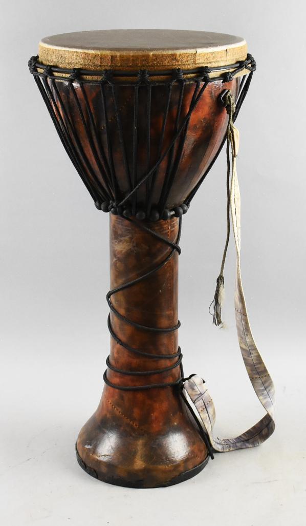 Remo USA Klong Yaw Thai Style Hand Drum: Nice looking Klong Yaw (klong yao) Thai style hand drum from Remo USA. Appears to be complete, retains the original label and measures approx 31" tall x 15" wide