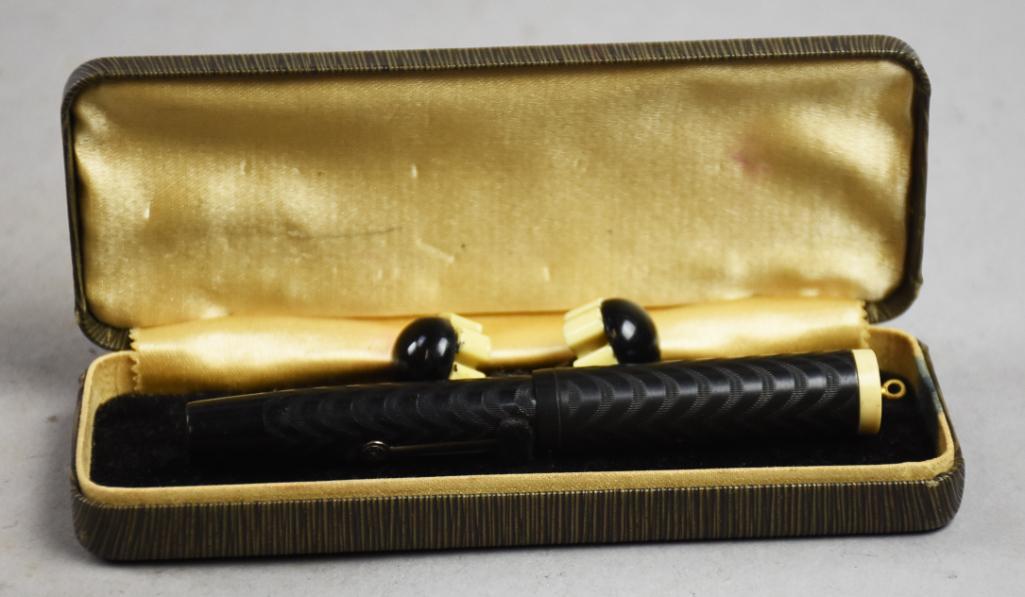 Vintage J. Harris & Co University Fountain Pen, 14K Nib (1 of 7)