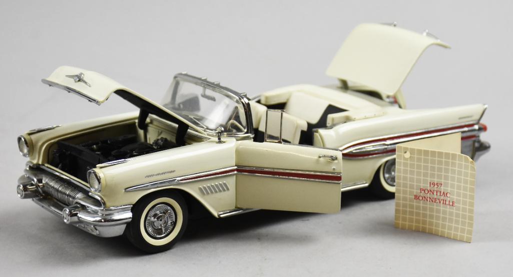 1957 Pontiac Bonneville Franklin Mint, Precision Models: Cool die cast model of a 1957 Pontiac Bonneville from Franklin Mint Precision Models.