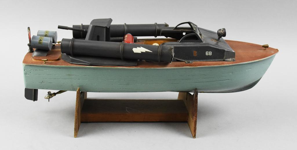 Vintage Italian Mantua Model Boat in Original Box (1 of 8)