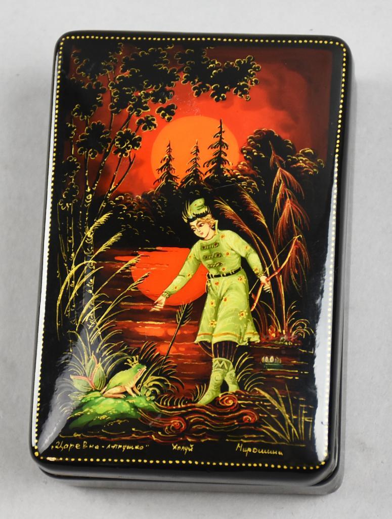 Vintage Russian Fairytale Lacquer Trinket Box (1 of 4)