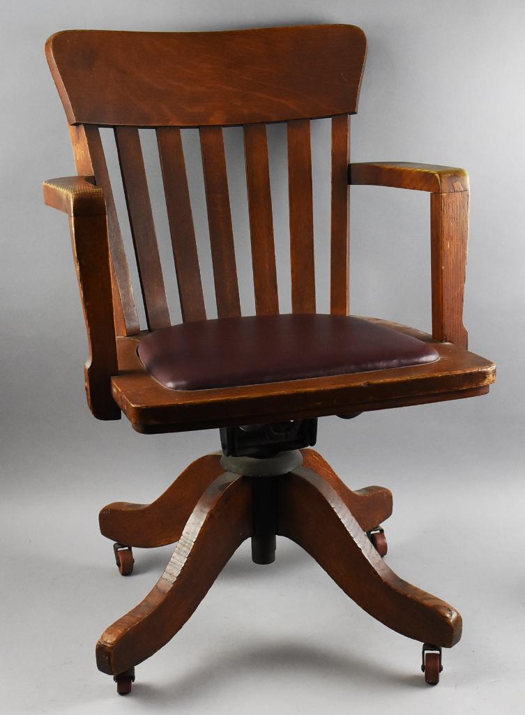 c1915 Crocker Chair Co. Oak Swivel Office Chair Mission (0172) on Dec 18, 2022 GOLDEN SUN