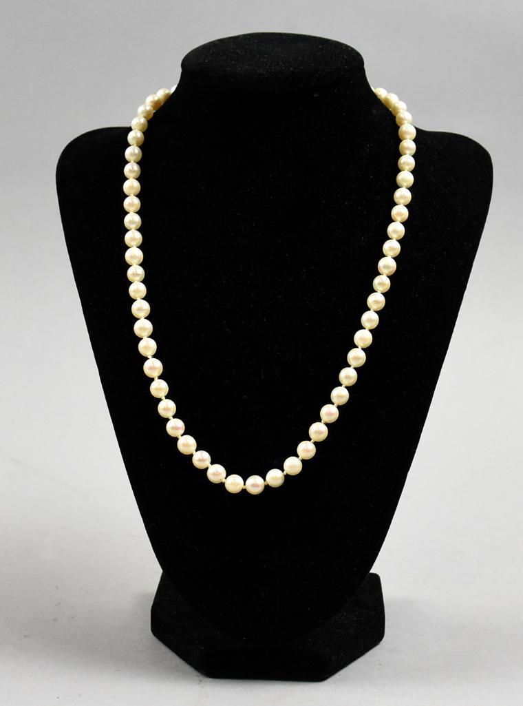18" Single Strand Pearl & 14K Necklace w/Appraisal (1 of 5)