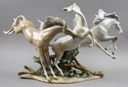 1982 Lladro Born Free Figural Horse Grouping No. 1420