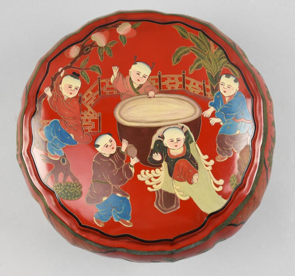 Vintage Chinese Folk Art Lacquer Box (1 of 11)