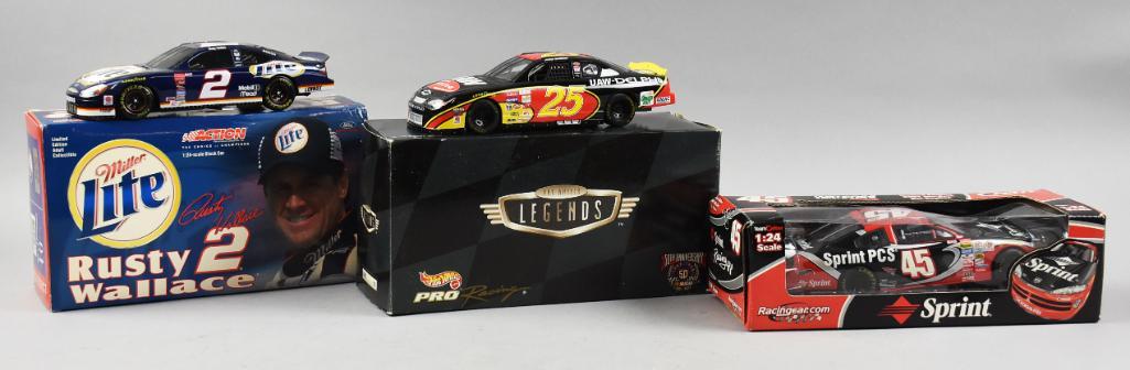NASCAR Lot, 1:24 Scale Die Cast Cars w/ Boxes (1 of 8)