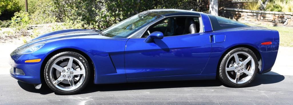 Beautiful 2005 Chevrolet Corvette (1 of 20)