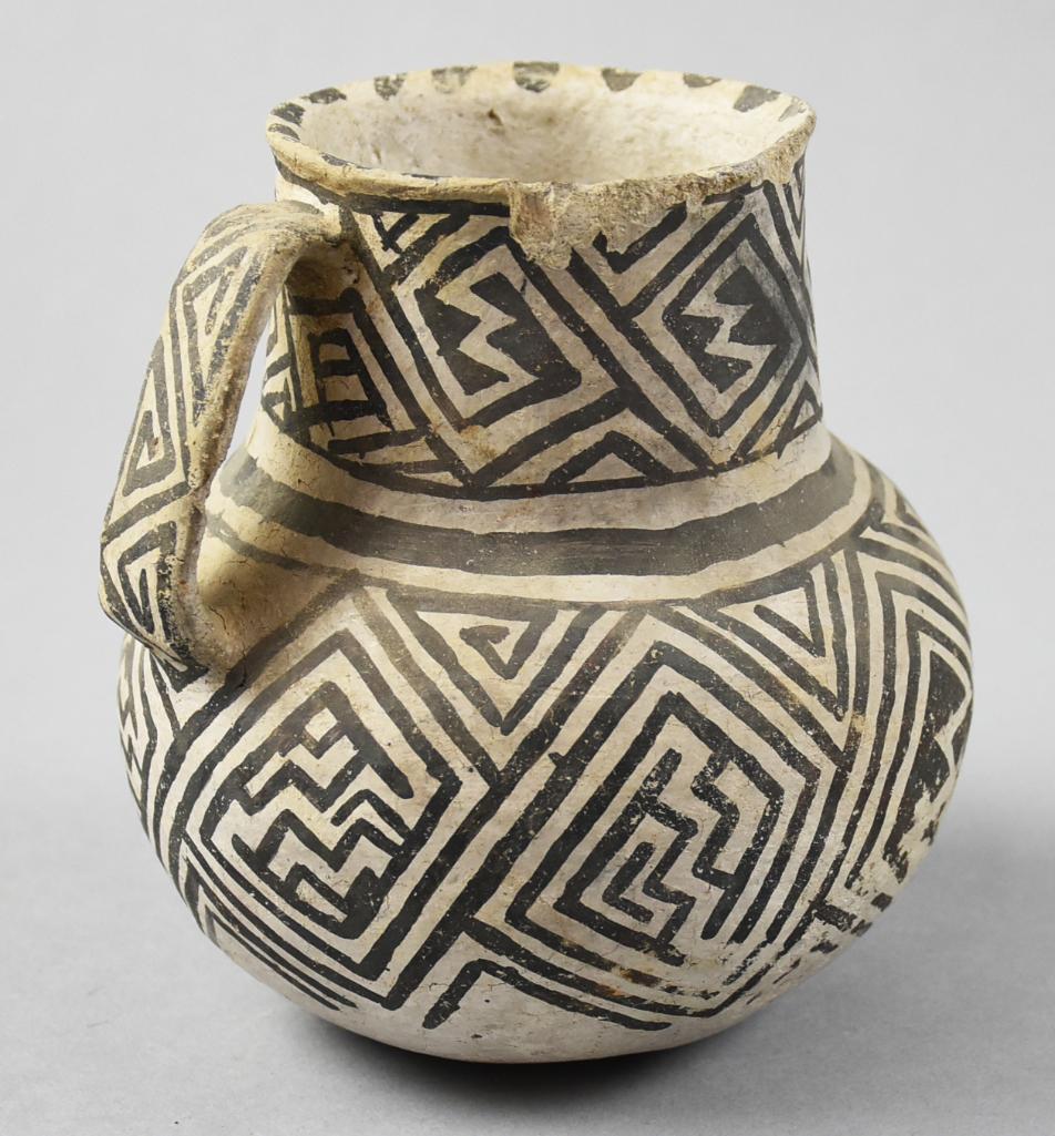 1100-1250 AD  Mogollon Tularosa Black-White Pitcher (1 of 8)
