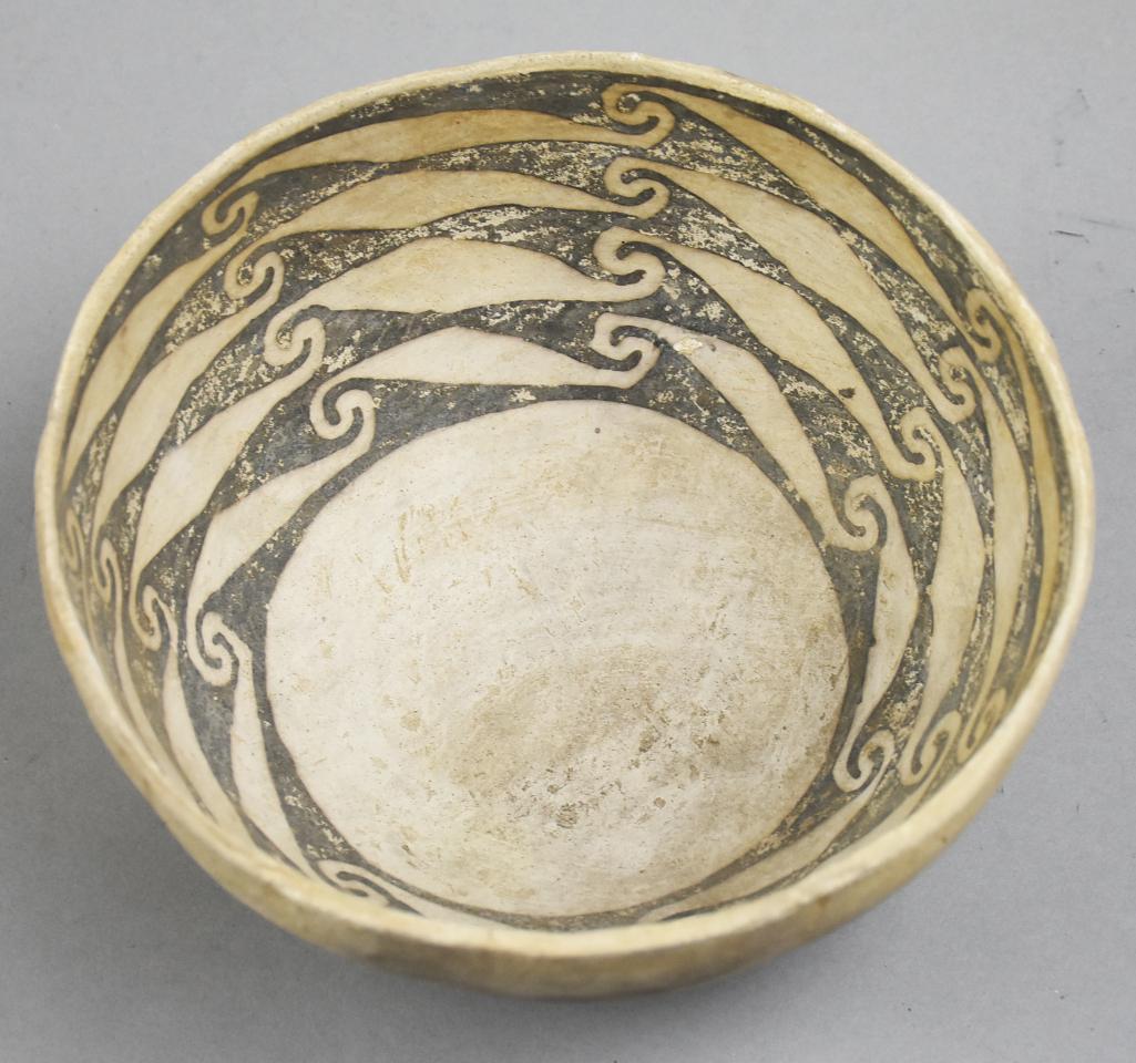 1180-1300 AD Anasazi Kana'a Black on White Bowl (1 of 7)