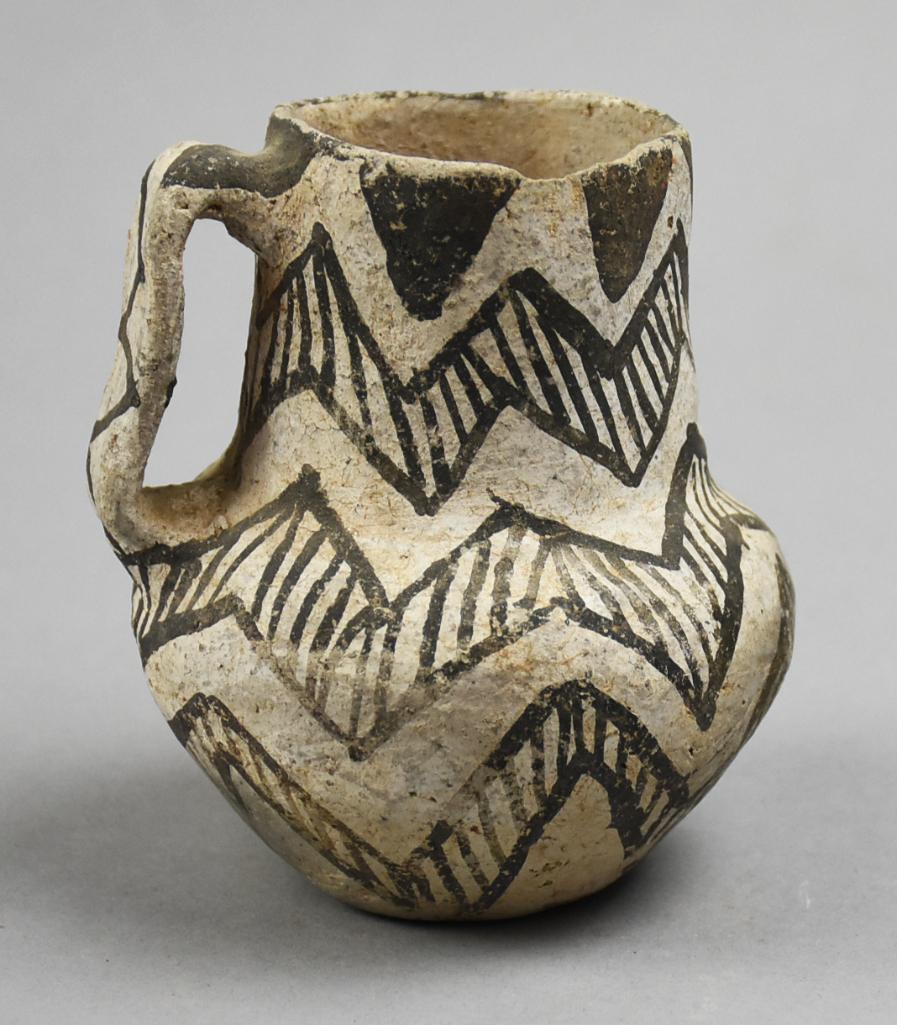 850-1100 AD Anasazi Chaco Canyon Black on White Pitcher (1 of 6)