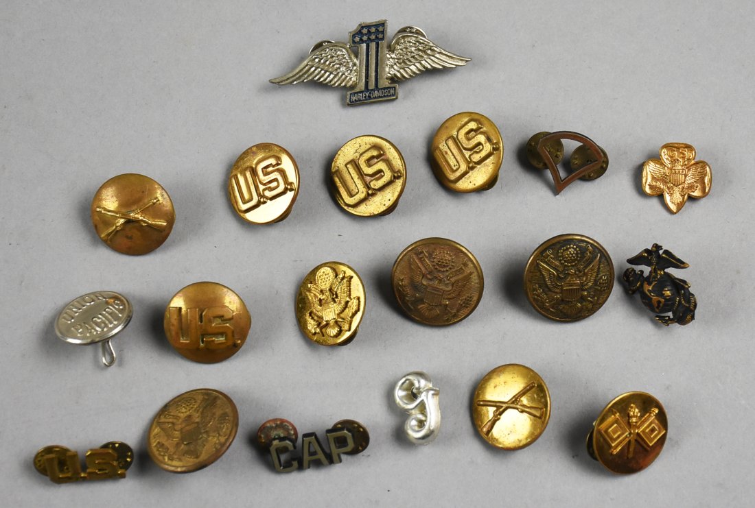 Antique & Vintage Military Buttons & Pins, w/ Extras (1 of 4)