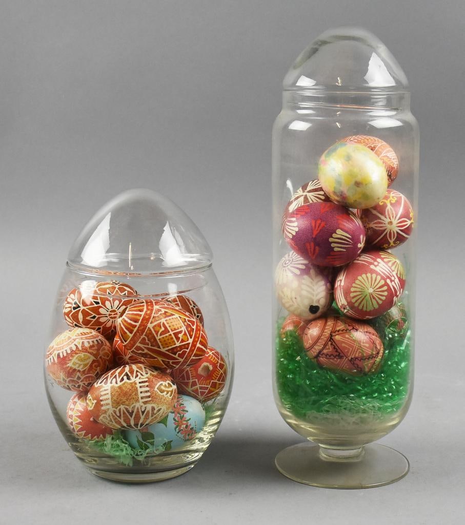 Vintage Hand Painted Egg Shells w/ Glass Displays (1 of 4)