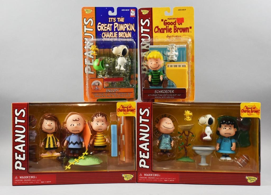 (4) Memory Lane Peanuts Action Figures, Carded, Boxed - NOS (1 of 2)
