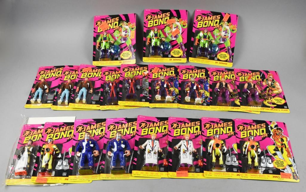 (20) Eon Prods James Bond Jr. Action Figures, Carded-NOS (1 of 6)