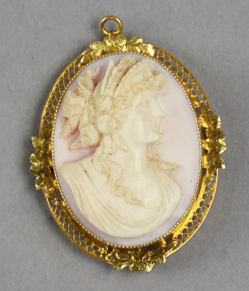 Antique 10K Gold Carved Shell Cameo Pendant Brooch (1 of 6)