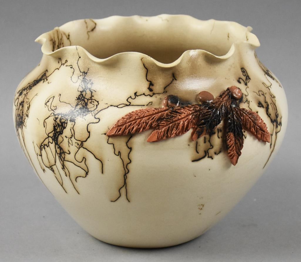Vintage Native American Horse Hair Pottery Vase Signed (1 of 9)