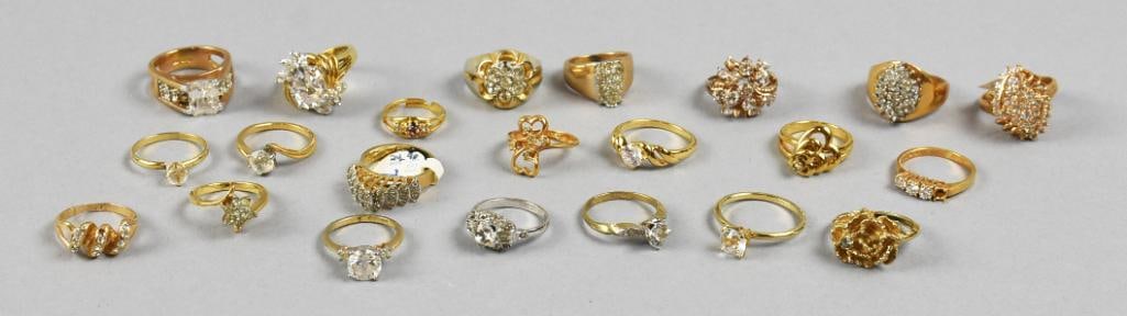 (22) Costume Jewelry Rings-Gold Tone-Cut Stones (1 of 9)