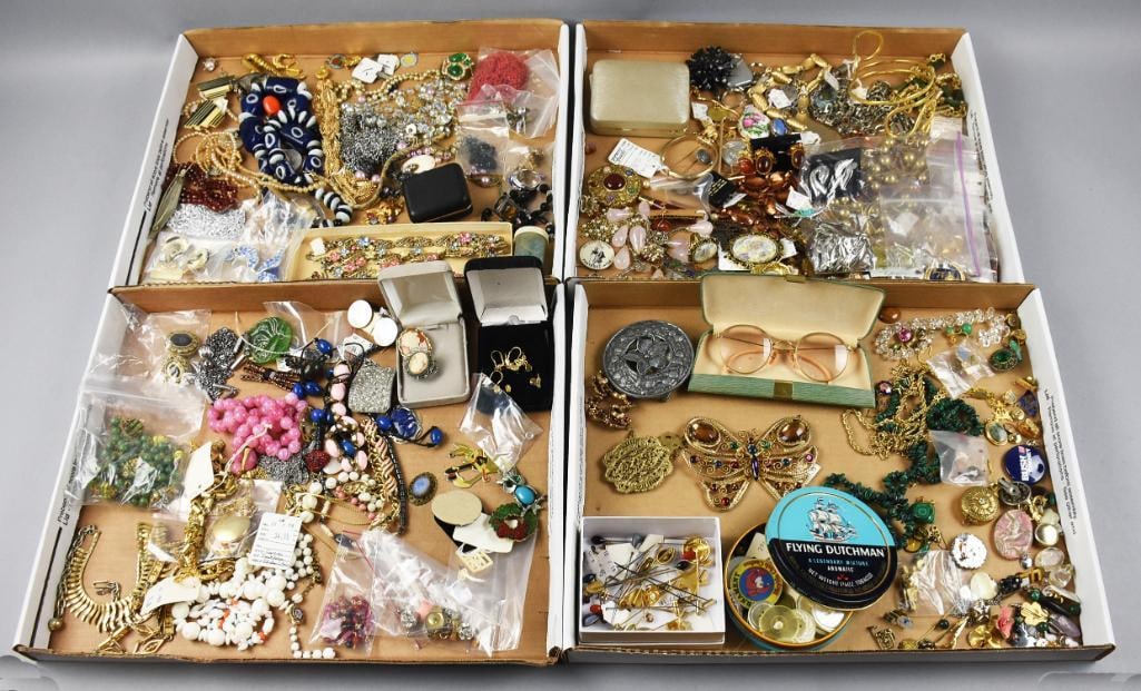 HUGE Lot of Vintage Costume Jewelry & More, Unsorted (1 of 10)