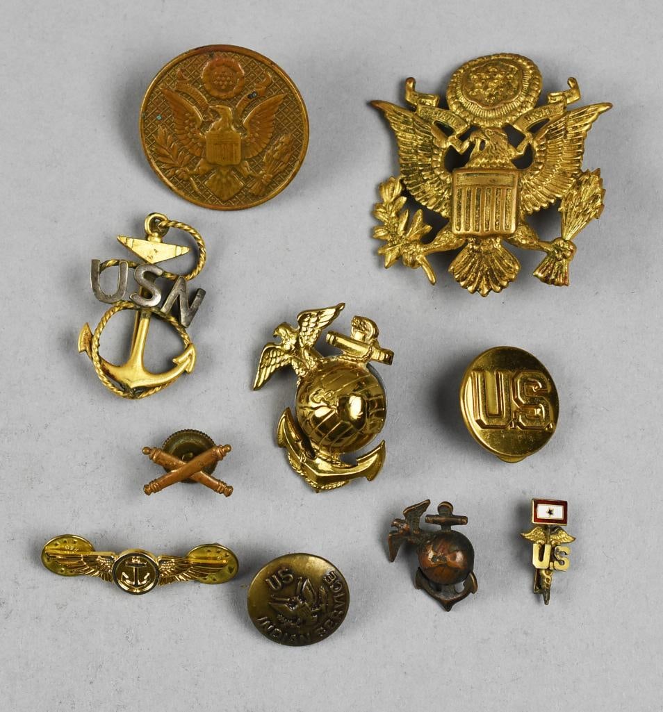 Vintage US Military Buttons and Pins, Army, Navy & More (1 of 5)