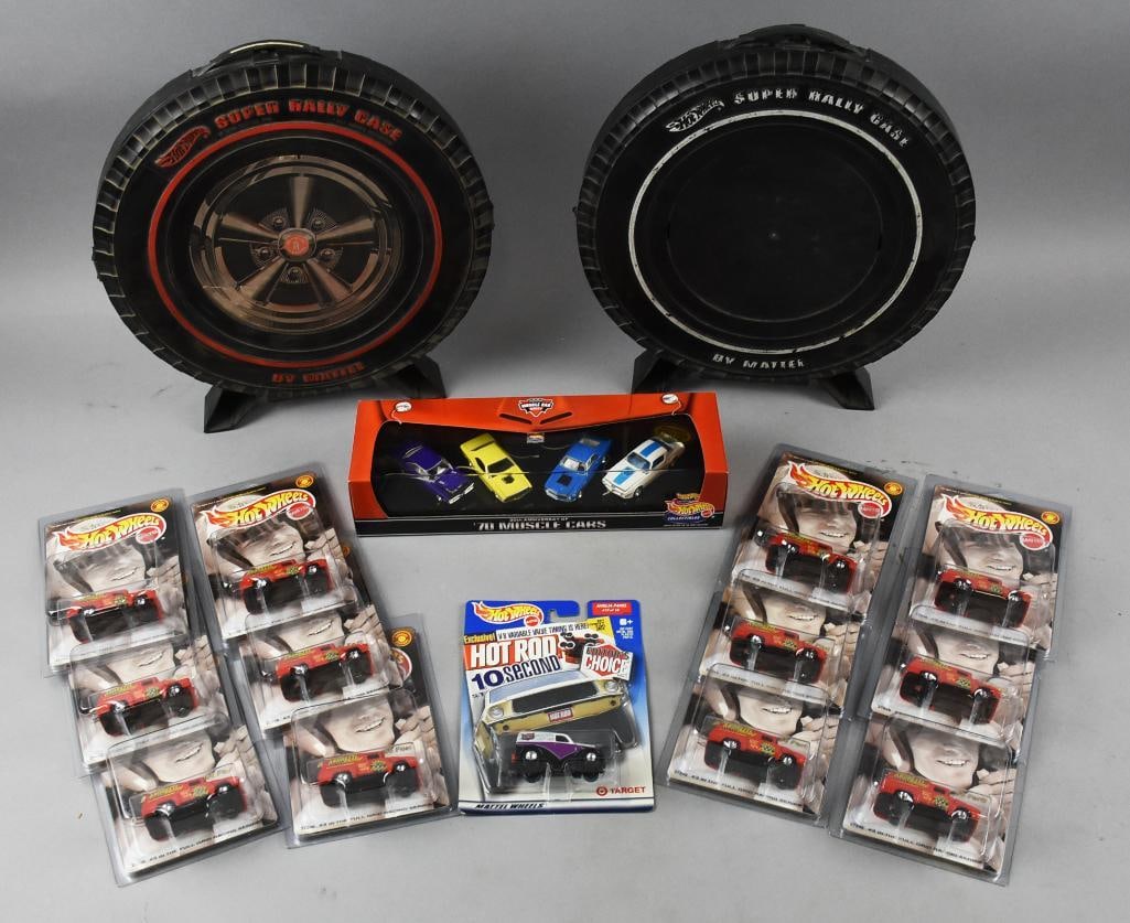 Mattel Hot Wheels-Cars-Wheel Cases-Carded-Boxed-NOS (1 of 6)