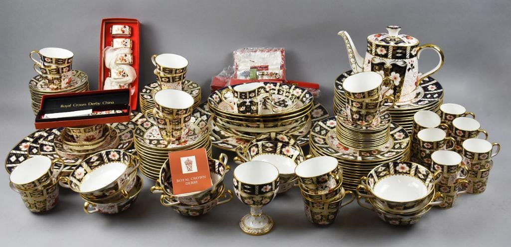 Royal Crown Derby Traditional Imari, Dinner Service 100 Plus Pieces. (1 of 20)