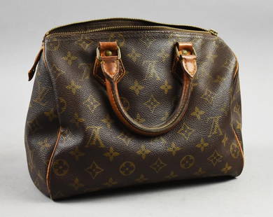 Vintage Louis Vuitton Speedy 25 Logo Purse: Awesome vintage Louis Vuitton that is believed to be the Speedy 25. Brown logo with light brown trim. Short handles, inner pocket with zipper. Numbers impressed on inner snaps. Measures approx 9" x 12