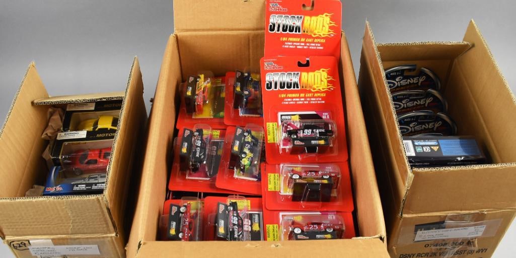 (55) Variety, Maisto, Disney, Racing Champions-Mint-NOS (1 of 6)