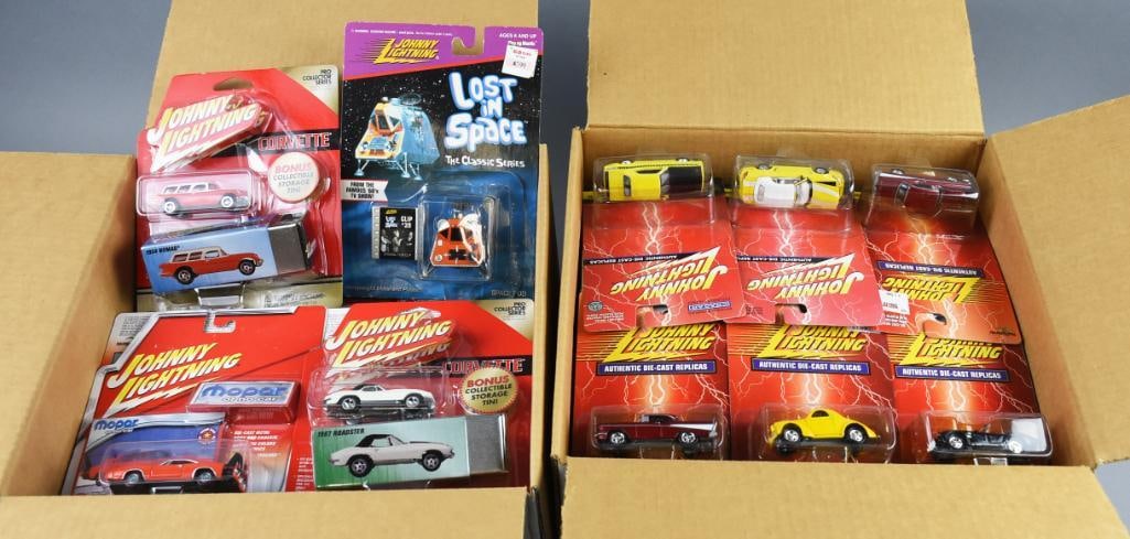 (100) 1998-99, 2002 Johnny Lightning Assort, Red Card-NOS (1 of 5)