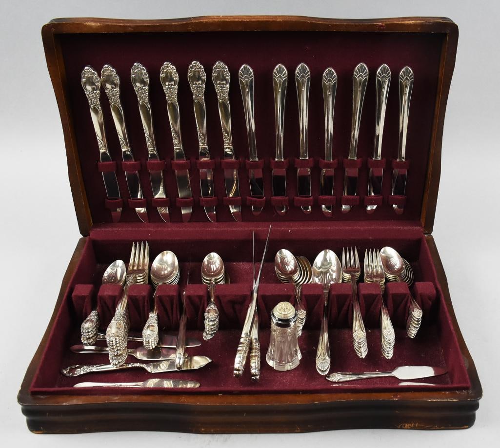 Two Sets Silver Plate Flatware Oneida & Rogers (1 of 9)