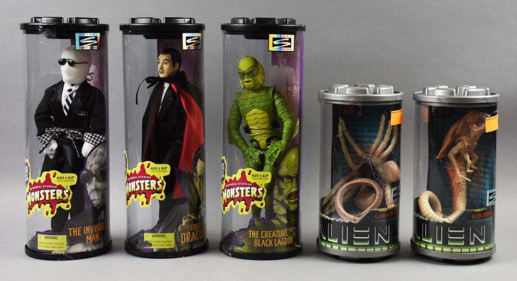 (5) Hasbro-Kenner Cinema Monster Action Figures-NOS (1 of 3)