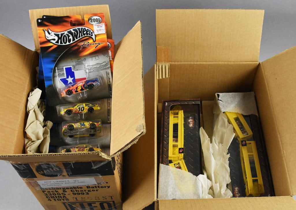 (23) 2001 Hot Wheels Racing/Haulin' Heat, Mint, NOS: Lot is 21 2001 Hot Wheels Racing Assortment and two Haulin' Heat, Mint, NOS. Single owner collection from the largest toy collector on the West Coast.