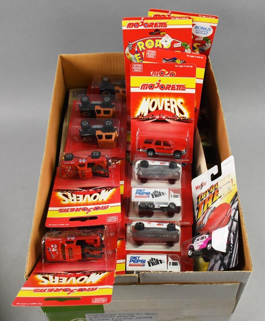 (67) Majorette & Maisto 1:64 Die Cast Mint on Card-NOS (1 of 4)