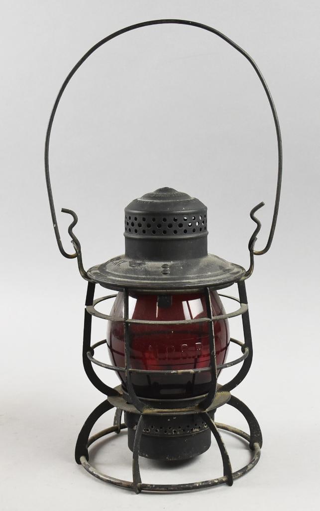 1889 Armspear Mfg Co Northern Pacific Railway Lantern: This is a fantastic antique lantern from Armspear Mfg. Co. This lantern is specifically for the Northern Pacific Railway. Even though Northern Pacific reorganized and became Northern Pacific Railway i