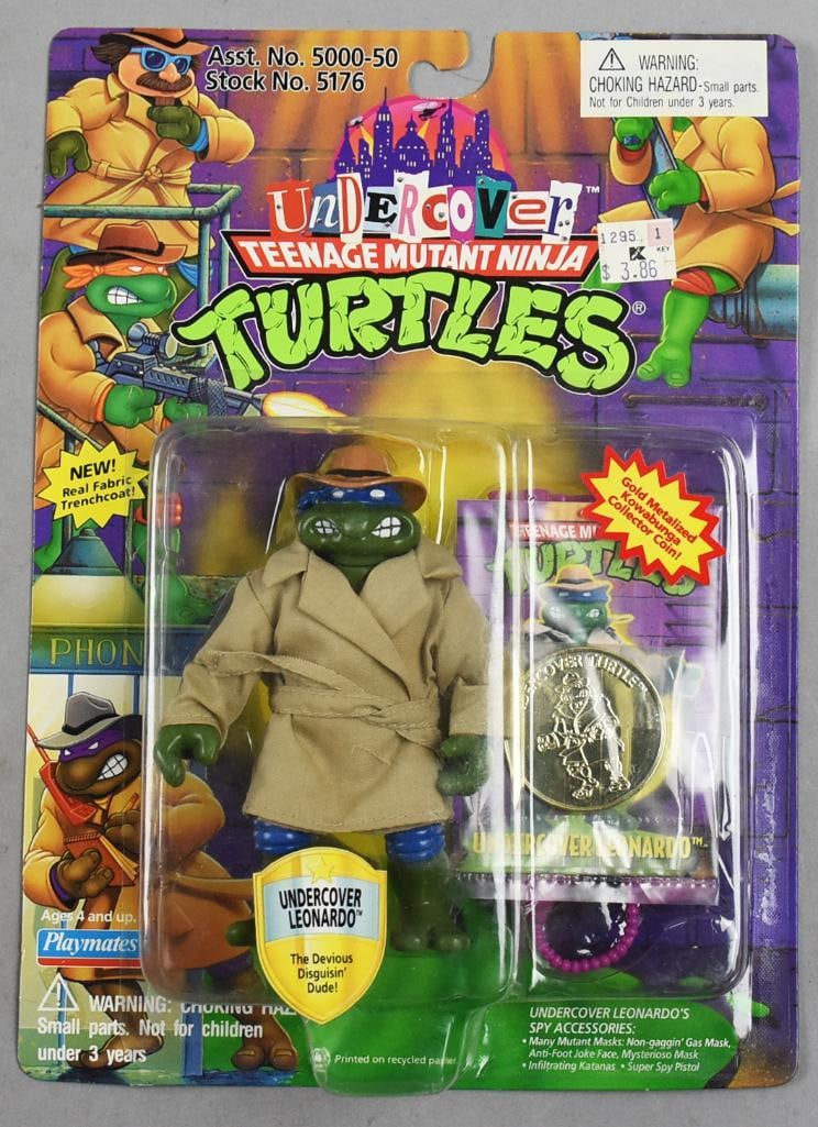 1994 Playmates TMNT Undercover Leonardo-MOC-NOS: 1994 Playmates TMNT Teenage Age Mutant Ninja Turtle Undercover Leonardo-MOC-NOS. Single owner collection from the largest toy collector on the West Coast.