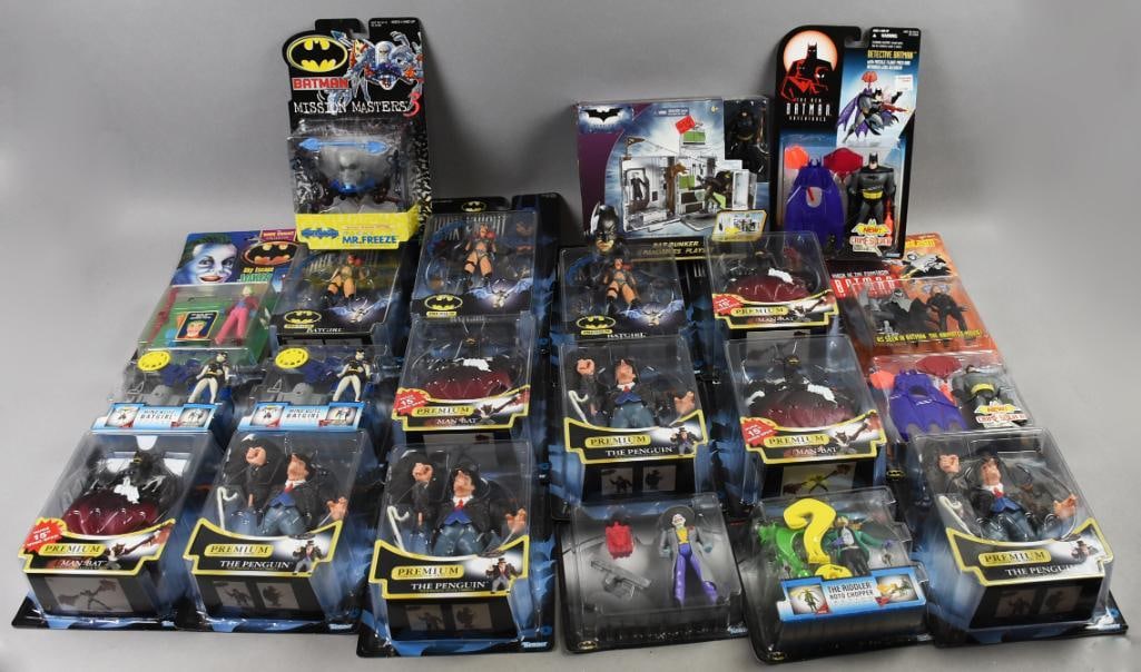 (21) 1990, 93, 97, 98, 2000 Hasbro Batman Action Figs-NOS: Lot is 21 1990, 93, 97, 98, 2000 Hasbro Batman Action Figs-NOS. Including but not limited to Mr. Freeze, The Penguin, The Riddler, Batman, Batgirl and more. Single owner collection from the largest to