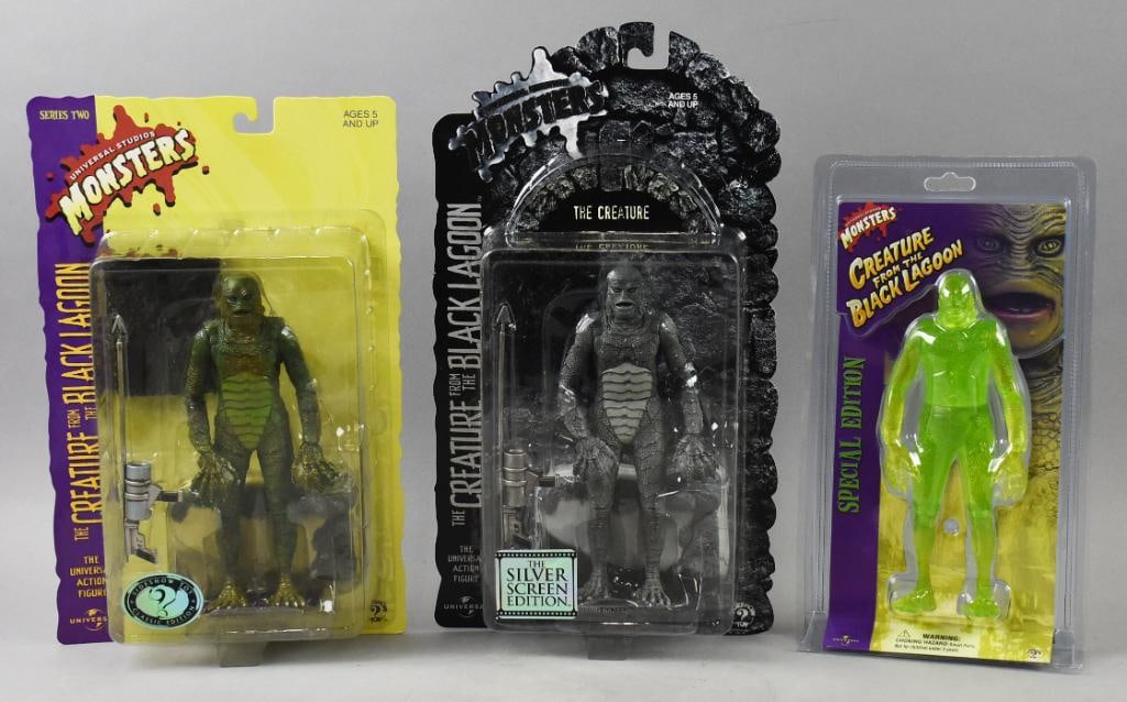 (3) 1999-2001 Sideshow Toys Movie Monsters-MOC-NOS Universal Monster: Lot is three 1999-2001 Sideshow Toys Movie Monsters-MOC-NOS. All are Creature from the Black Lagoon: Silver Screen Edition, Special Edition and a Series II. Single owner collection from the largest to