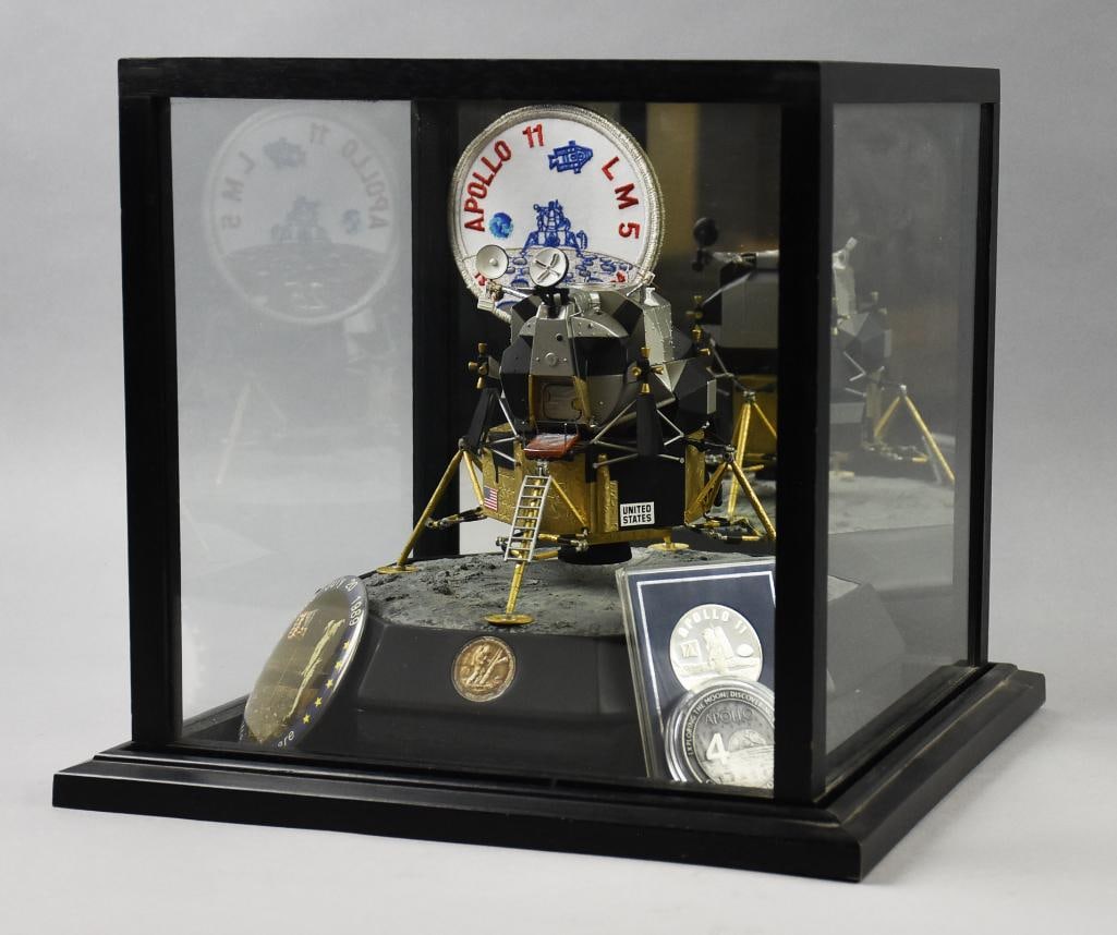 Franklin Mint Apollo 11 Die Cast Model Diorama Sterling coin: Awesome Apollo 11 die cast from Franklin Mint. Precision Models built and used to create this cool diorama. This piece also showcases a few medallions, a Sterling Silver 30th anniversary of the moon w