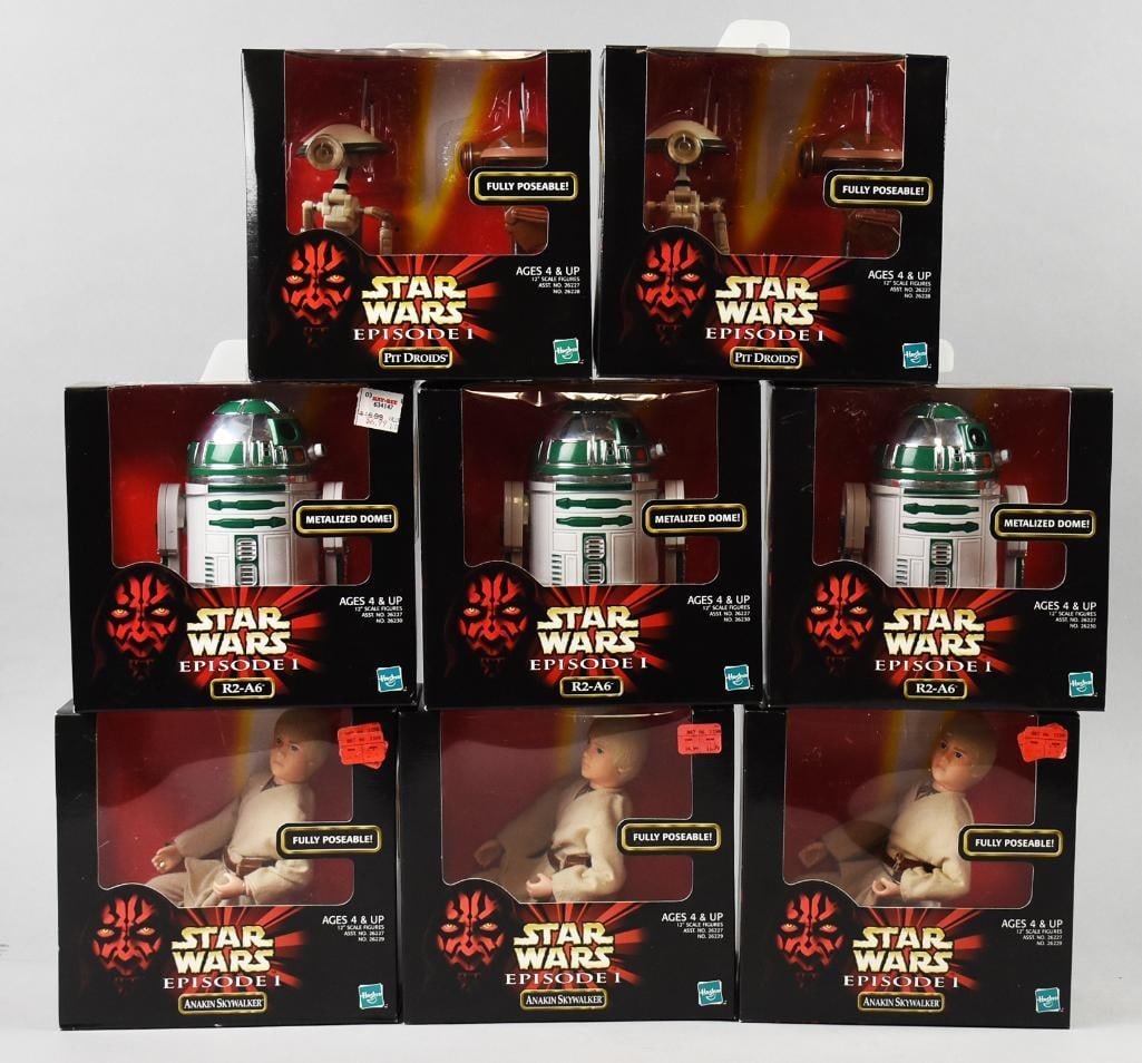 (8) 1998 Hasbro Star Wars Episode 1 Action Figures-MIB-NOS: Lot is eight 1998 Hasbro Star Wars Episode 1 Action Figures-MIB-NOS. Includes two Pit Droids and three each R2-A2 and Anakin Skywalker. Single owner collection from the largest toy collector on the We