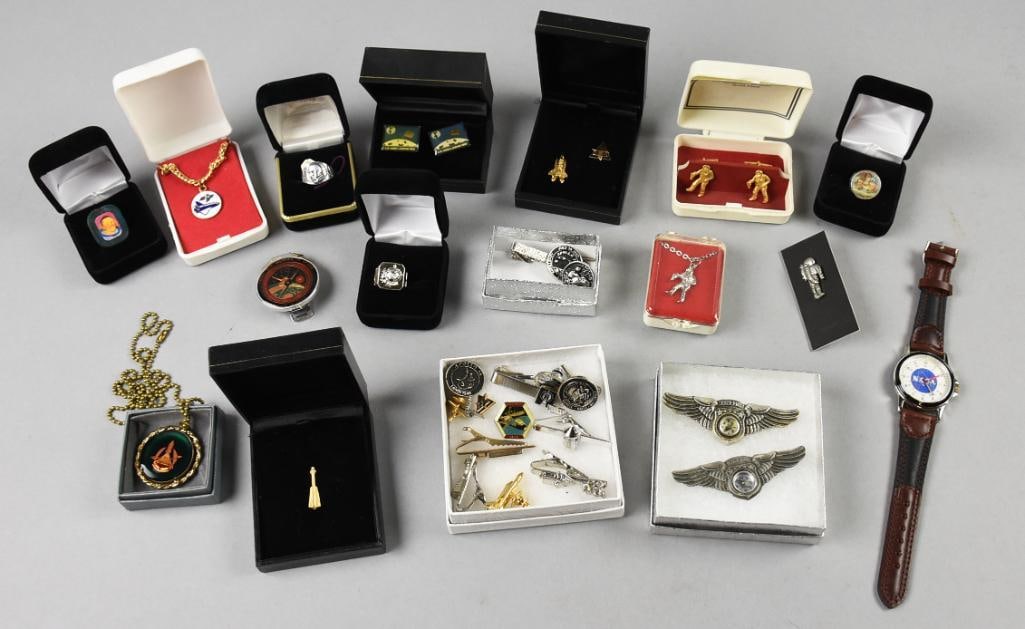 Vintage NASA Men's and Ladies Jewelry and Watch (1 of 9)