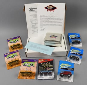 (8) 1997, 04 Johnny Lightning Collector Club/Asst-MIP-NOS