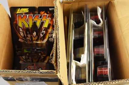 (12) Johnny Lightning Hummers, KISS, Orig Ship Box-NOS