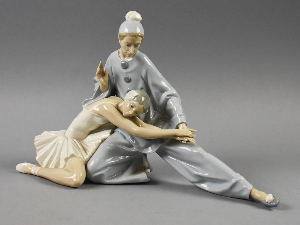 1995 Lladro Closing Scene Porcelain Figural Grouping-Retired: Lovely vintage Lladro figurine called Closing Scene. Featuring a ballet dancer and harlequin. Piece is number 4935 which is hand written on bottom in what appears to be crayon pencil. Measures approx.