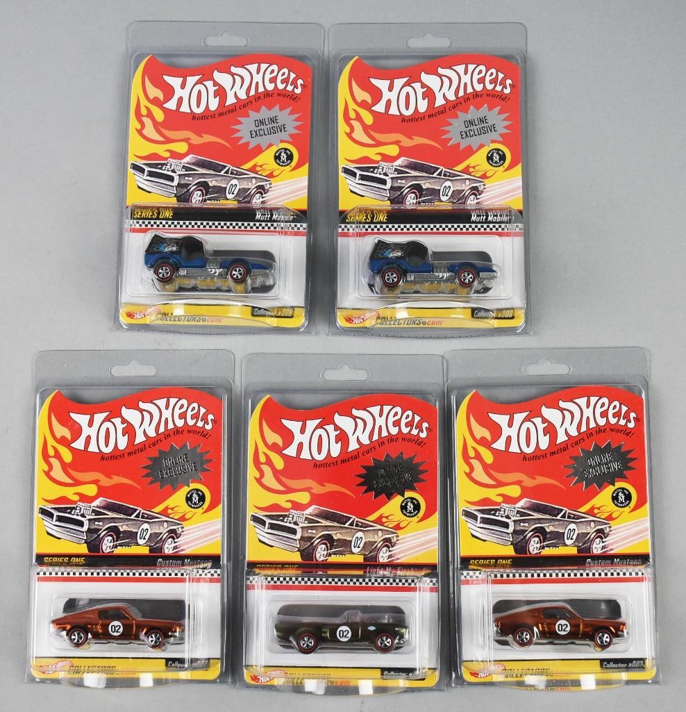 (5) 2001 Mattel Hot Wheels Online Exclusives-MOC-NOS: Lot is five 2001 Mattel Hot Wheels Online Exclusives-MOC-NOS. Includes Light My Firebird and two each Custom Mustang and Mutt Mobile. Single owner collection from the largest toy collector on the west