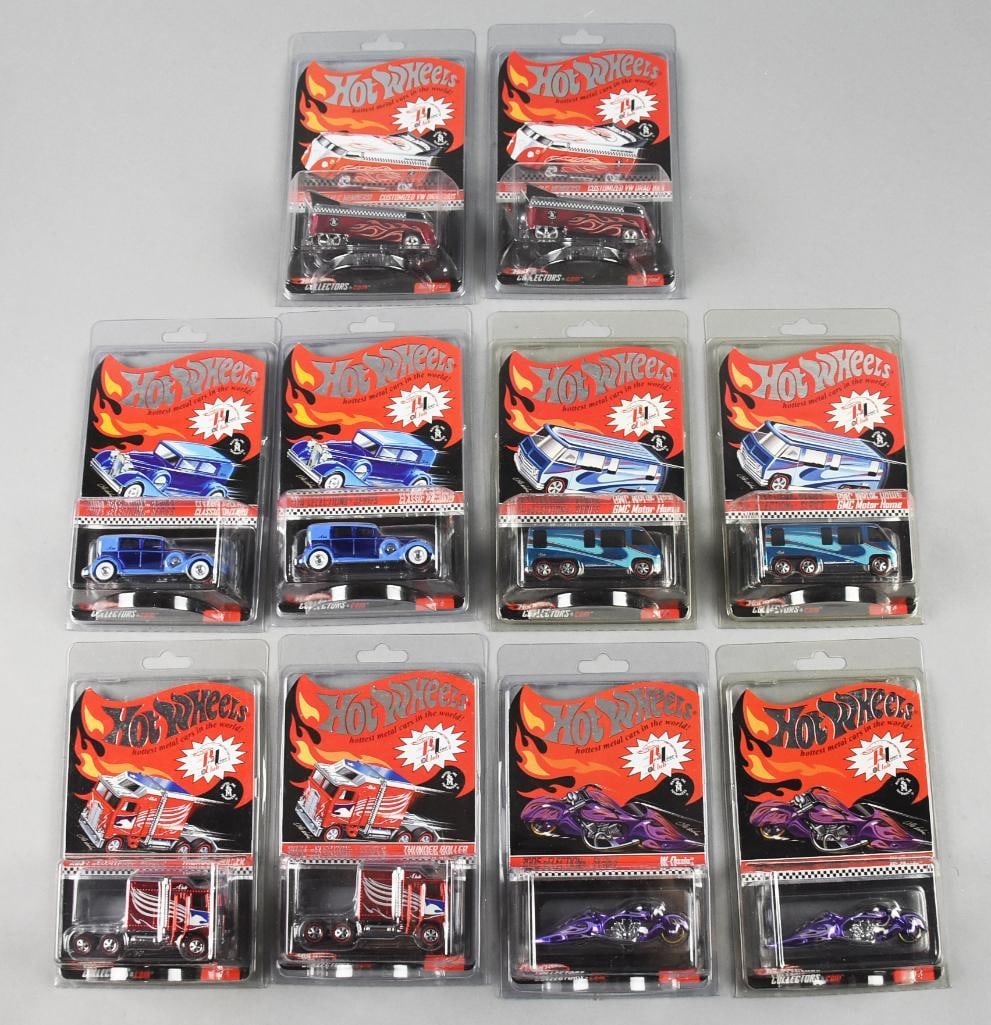 (10) 2004-05 Mattel Hot Wheels Red Line Club - MOC-NOS: Lot is 10 2004-05 Mattel Hot Wheels Red Line Club - MOC-NOS. Includes two of each: Customized VW Drag Bus, GMC Motor Home, Classic Packard, Thunder Roller and W Oozie Single owner collection from the